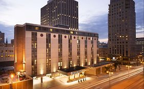 Doubletree by Hilton Hotel Milwaukee Downtown